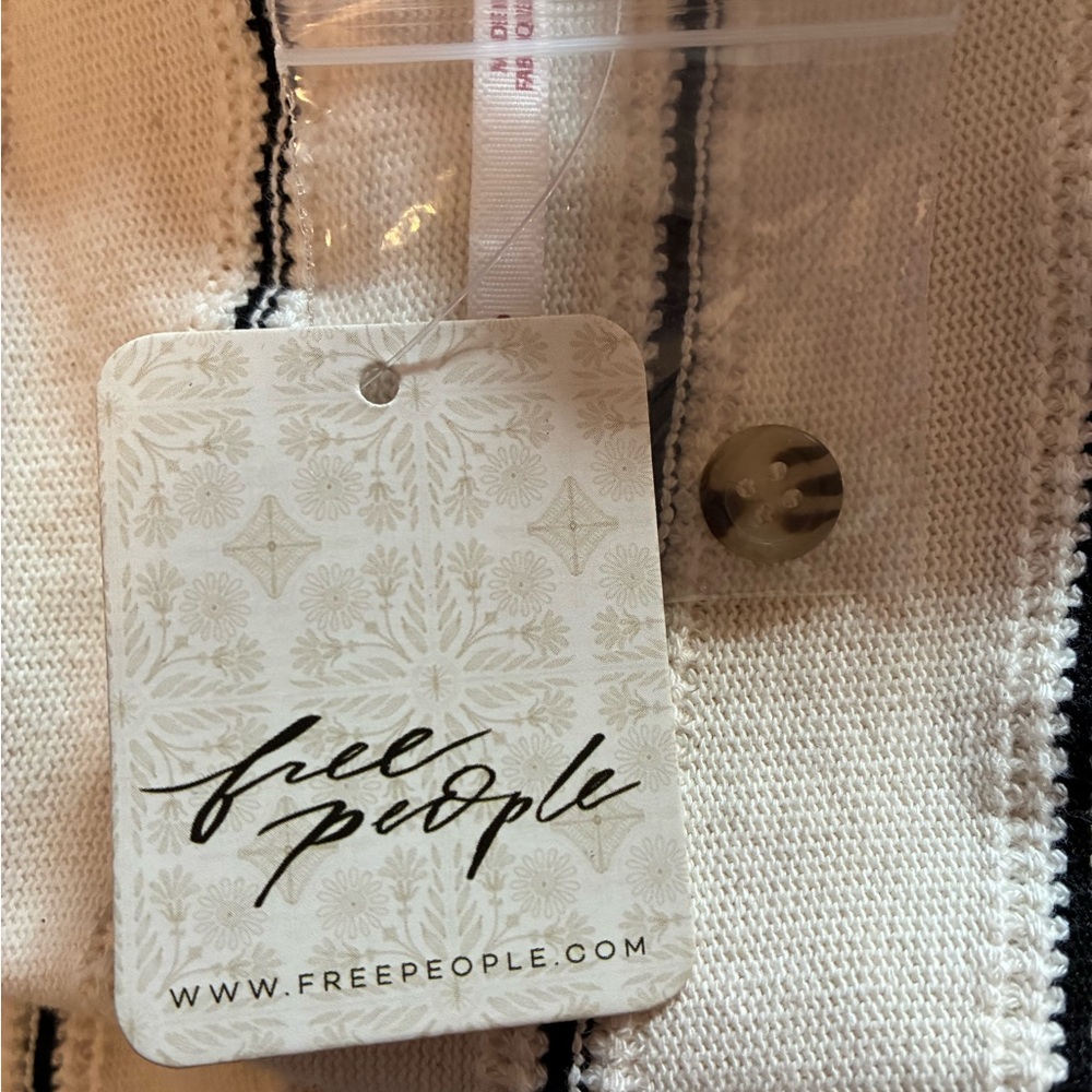 NWT Free People Rose Bud Knit Tank Top - Picture 8 of 10